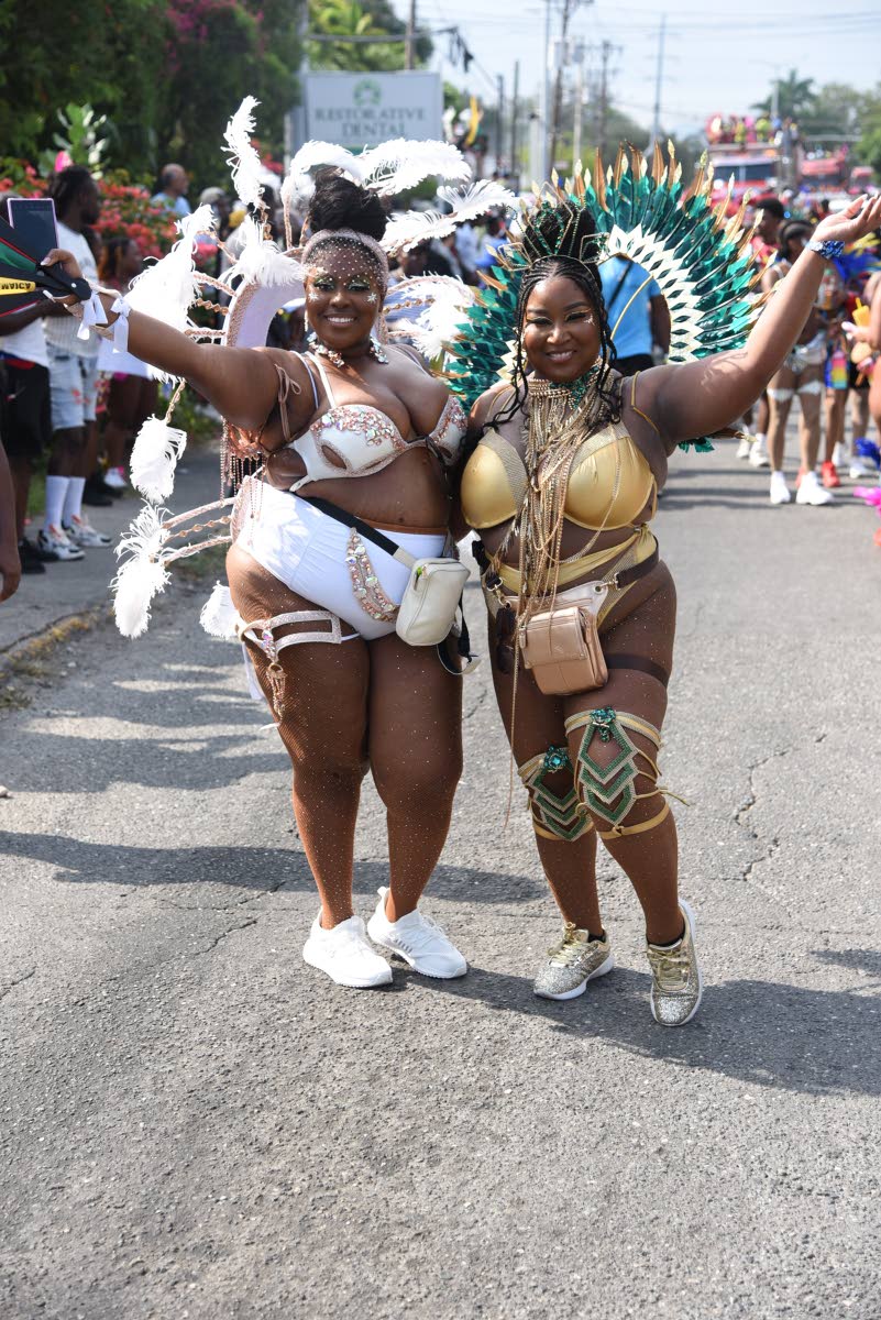 Texan besties Natasha Bostic (left) and Renika Atkins  in the Hollywood and Art Deco sections respectively pop their Carnival cherries with Xodus. 