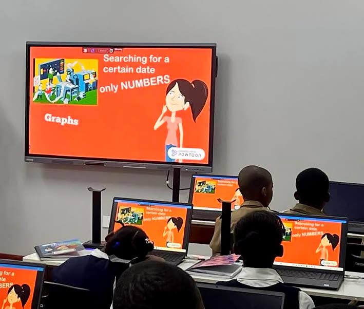 The smart room supports differentiated instruction, enabling teachers to tailor tasks to varying ability levels and learning styles. 