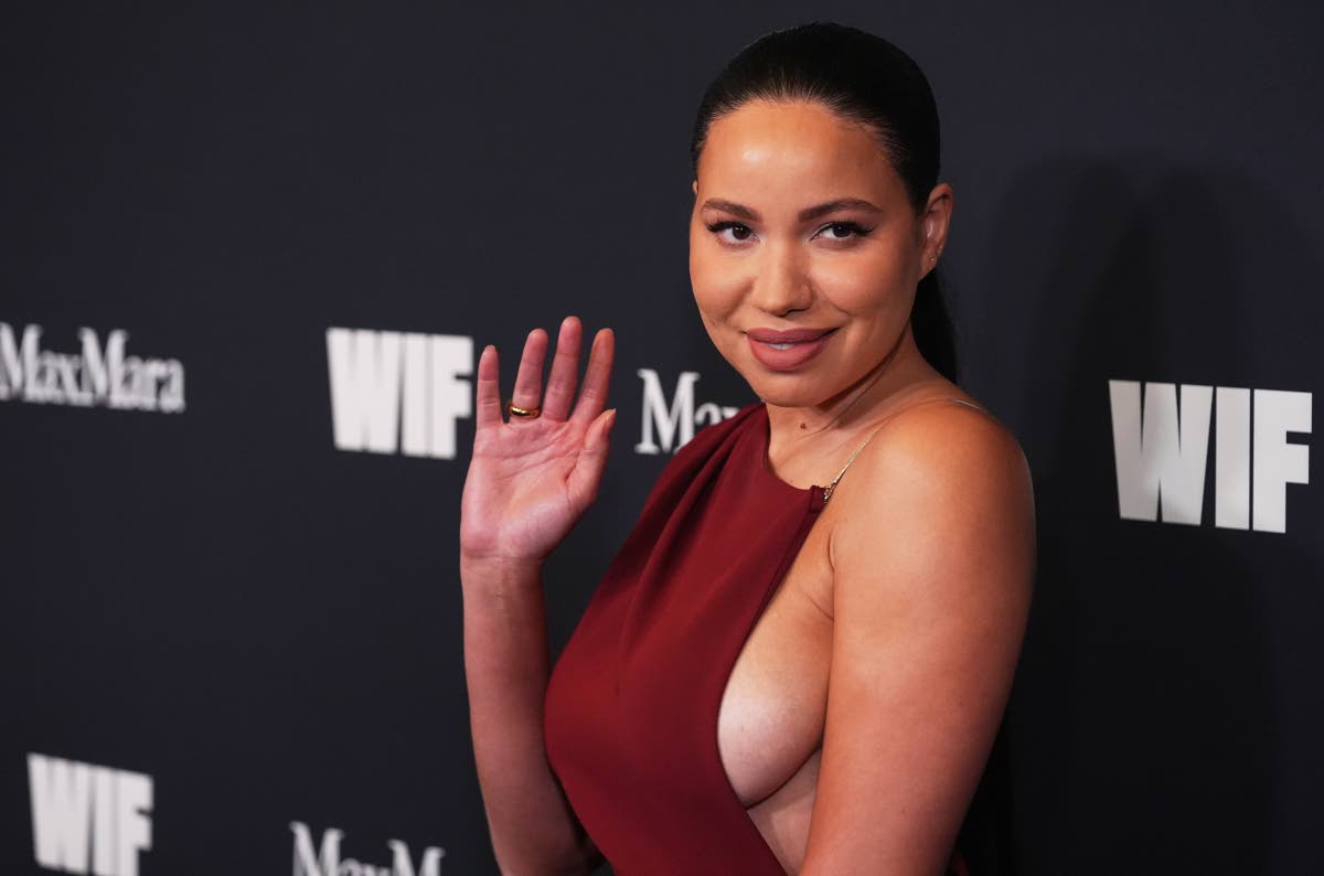 Actress Jurnee Smollett turned heads in a daring Max Mara gown with bold side cutouts.