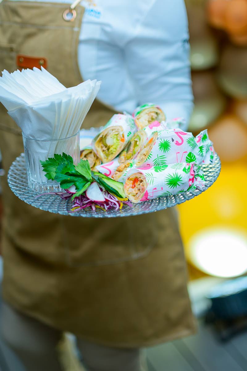 Servers made the rounds with flavour-packed chicken shawarma wraps, neatly rolled and bursting with fresh vegetables and spiced savoury chicken.