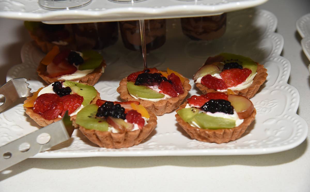 The mini fruit tartlets, a crowd favourite, featured a crisp buttery crust, a lightly sweet creamy filling, and vibrant fresh or tangy fruits.
