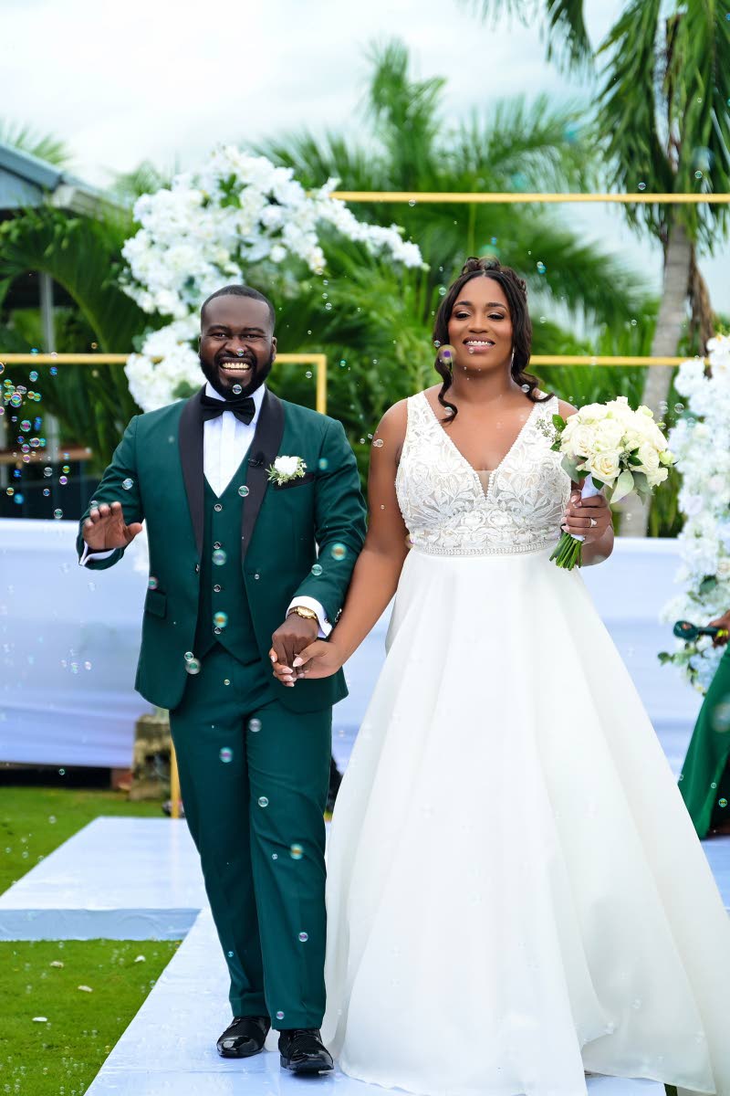 Here’s to a lifetime of love with the Robothams.