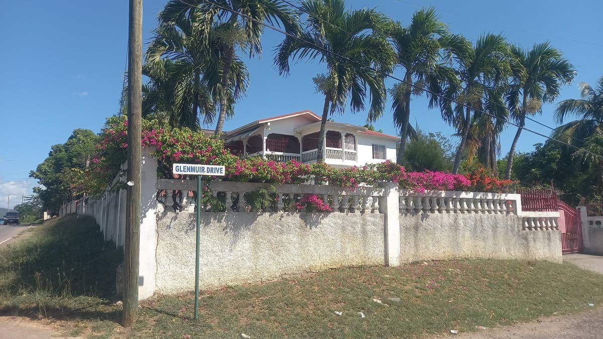 The house on Glenmuir Drive in Clarendon, where the fatal attack occurred.