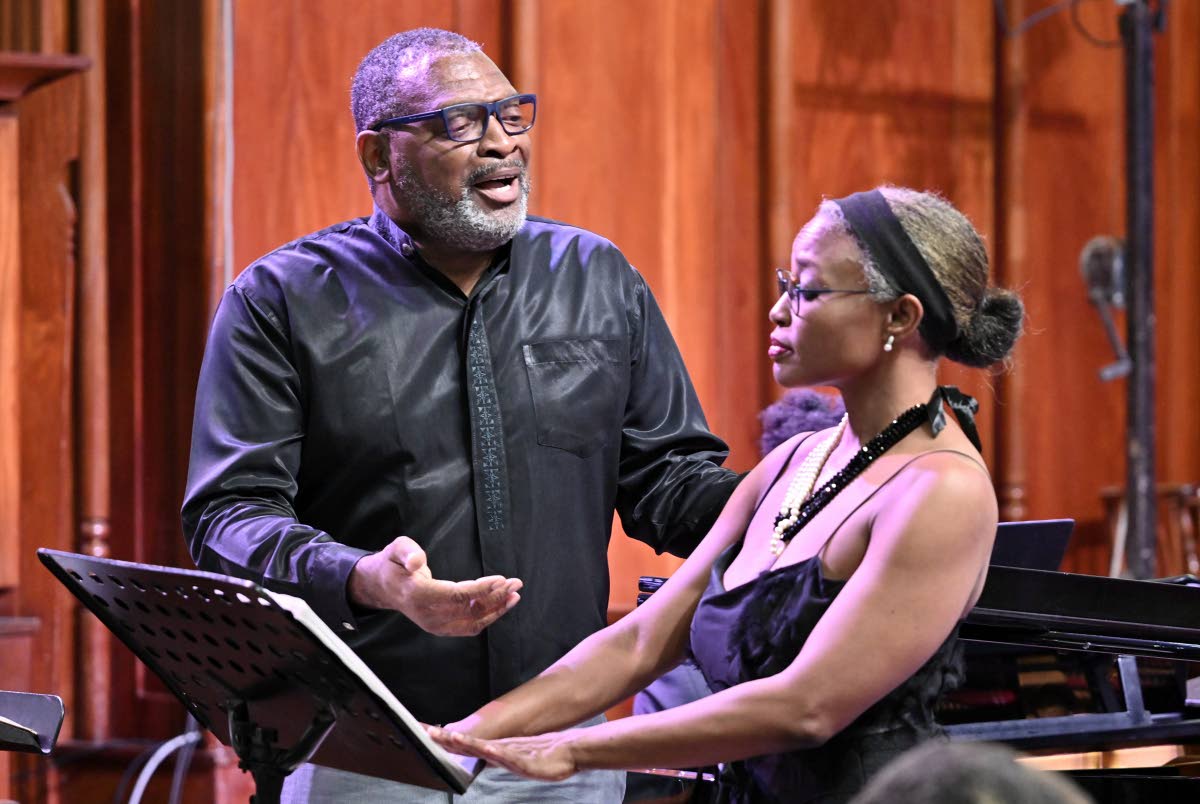 Christine MacDonald and Michael Sutherland singing Mozart’s Don Giovanni duet ‘Là ci darem la mano (There we will give each other our hands)’.