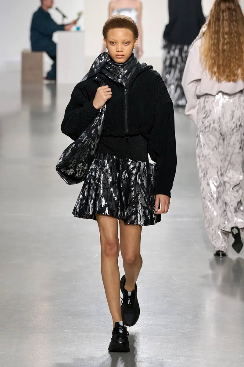 Dill rocked two separate Looks 6 and 33 — the latter seen here —  for Japanese fashion designer Yusuke Takahashi’s latest collection titled, ‘Knit-Ware: Sculpture’ that was presented at the Palais de Tokyo on the final day of the Parisian fall/wi