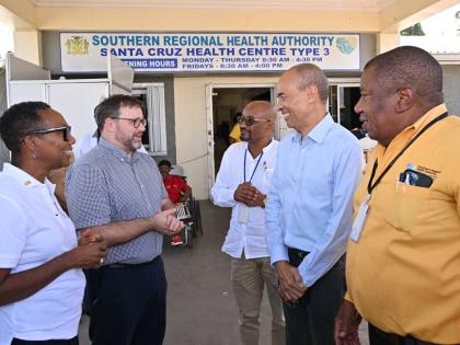 United Kingdom Minister for the Caribbean, Chris Elmore (second left), shares in discussion with (from left) UK High Commissioner to Jamaica, Alicia Herbert; Parish Manager for St Elizabeth Health Services, Sean Brissett; Chairman of the Southern Regiona