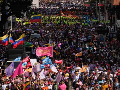 Government supporters gather for a women’s march to demand the return of Venezuelan President Nicolas Maduro in Caracas, Venezuela, on Tuesday, January 6, three days after US forces captured him and his wife. 