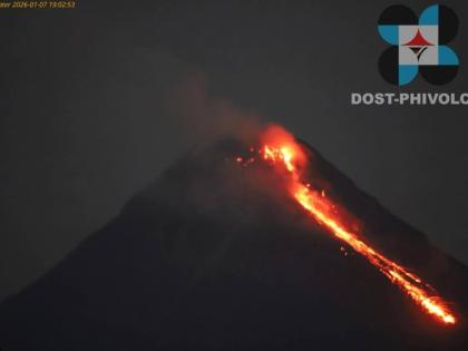 In this photo provided by the Philippine Institute of Volcanology and Seismology, lava flows form the crater of the Mayon volcano as alert level 3 remains in the Albay province, north eastern Philippines on Wednesday, January 7, 2026. (Philippines Institut