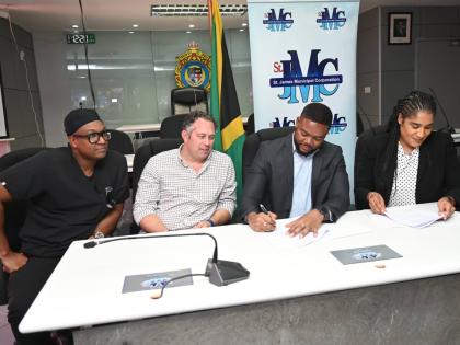 From left: Germaine Spencer, President of Montego Bay United, Yoni Epstein, head of Montego Multi-Sports Development Ltd, Richard Vernon, Chairman of St James Municipal Corporation and Mayor of Montego Bay, and corporation CEO Naudia Croskill at a ceremony