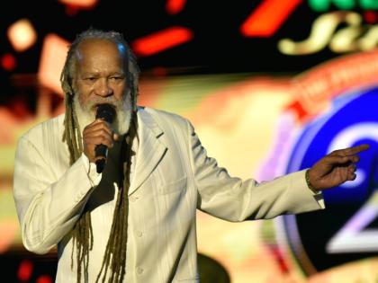 Legendary singer Ernie Smith