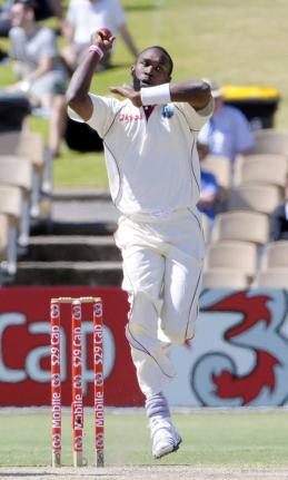 Dwayne Bravo bowling for the Weset Indies in a 2009 Test match.